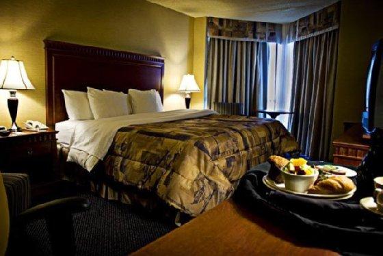 סאולט סאינטה מארי Quality Inn & Suites Bay Front מראה חיצוני תמונה