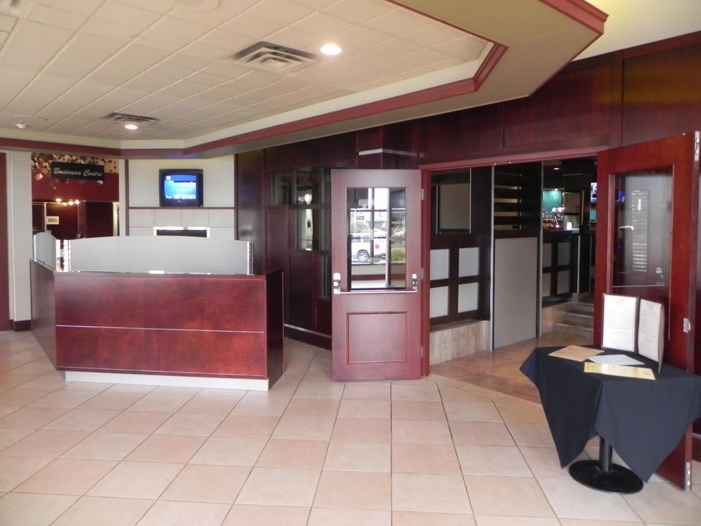 סאולט סאינטה מארי Quality Inn & Suites Bay Front מראה חיצוני תמונה