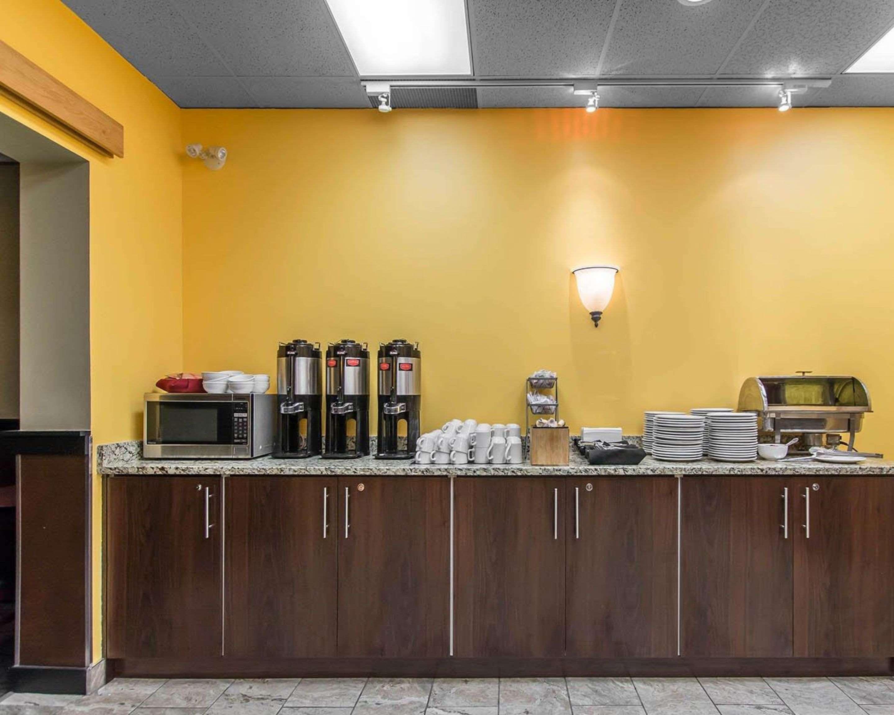 סאולט סאינטה מארי Quality Inn & Suites Bay Front מראה חיצוני תמונה