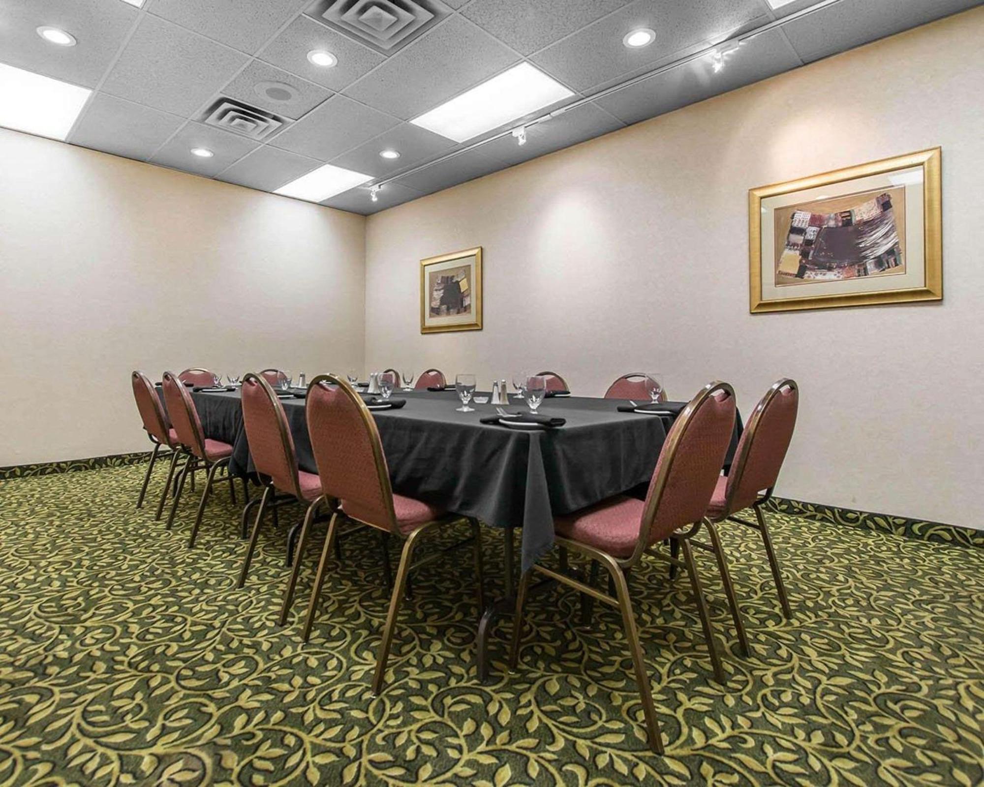 סאולט סאינטה מארי Quality Inn & Suites Bay Front מראה חיצוני תמונה